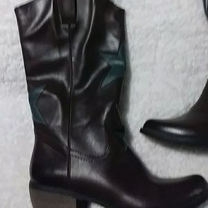 Leather boots